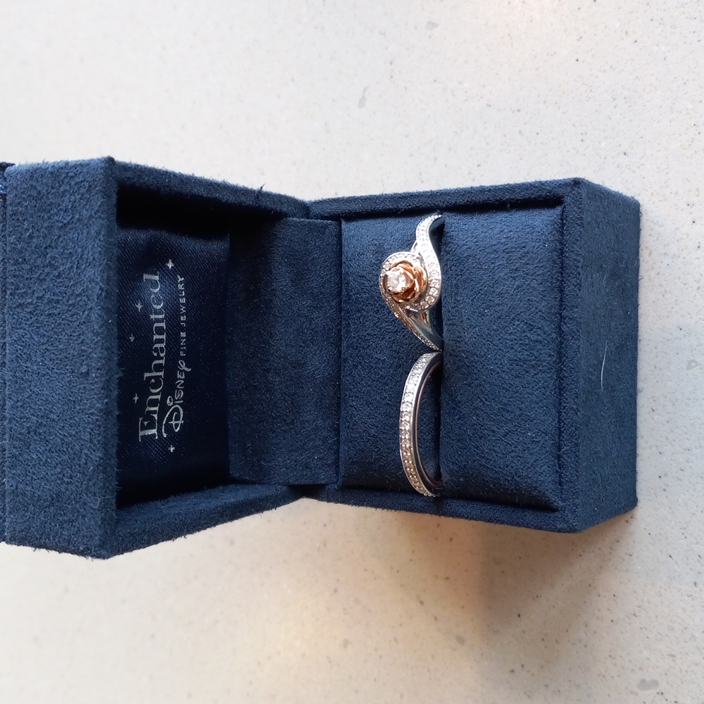 Belles Engagement & Wedding Band